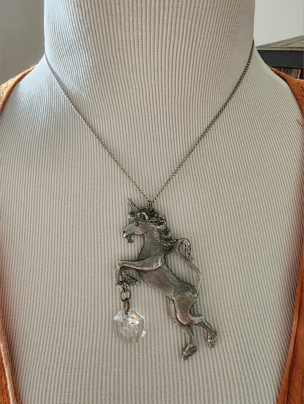 🦄 Vintage Large Unicorn Necklace – Silver Tone with Faceted Crystal Charm